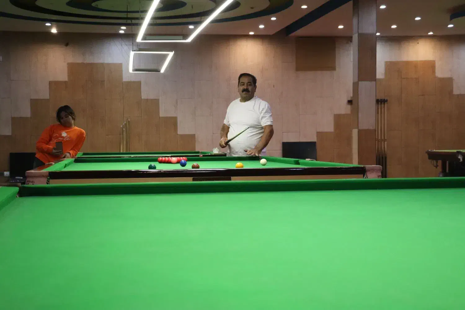 باشگاه بیلیارد|خدمات آموزشی|بهارستان, |دیوار