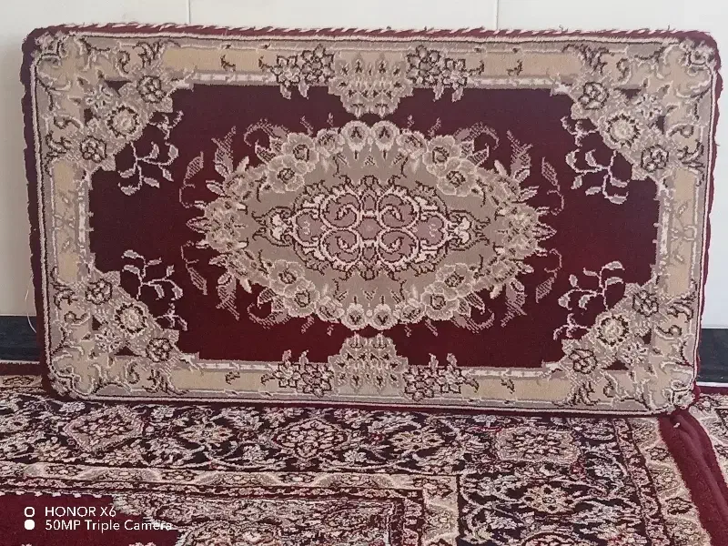 4 عدد فرش 9 متری و 6 عدد پشتی نو|فرش|روانسر, |دیوار