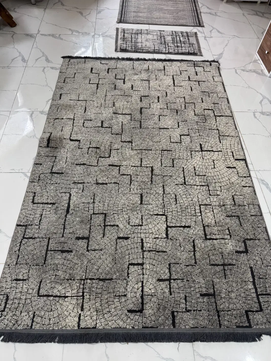 فروشی|فرش|باغستان, |دیوار