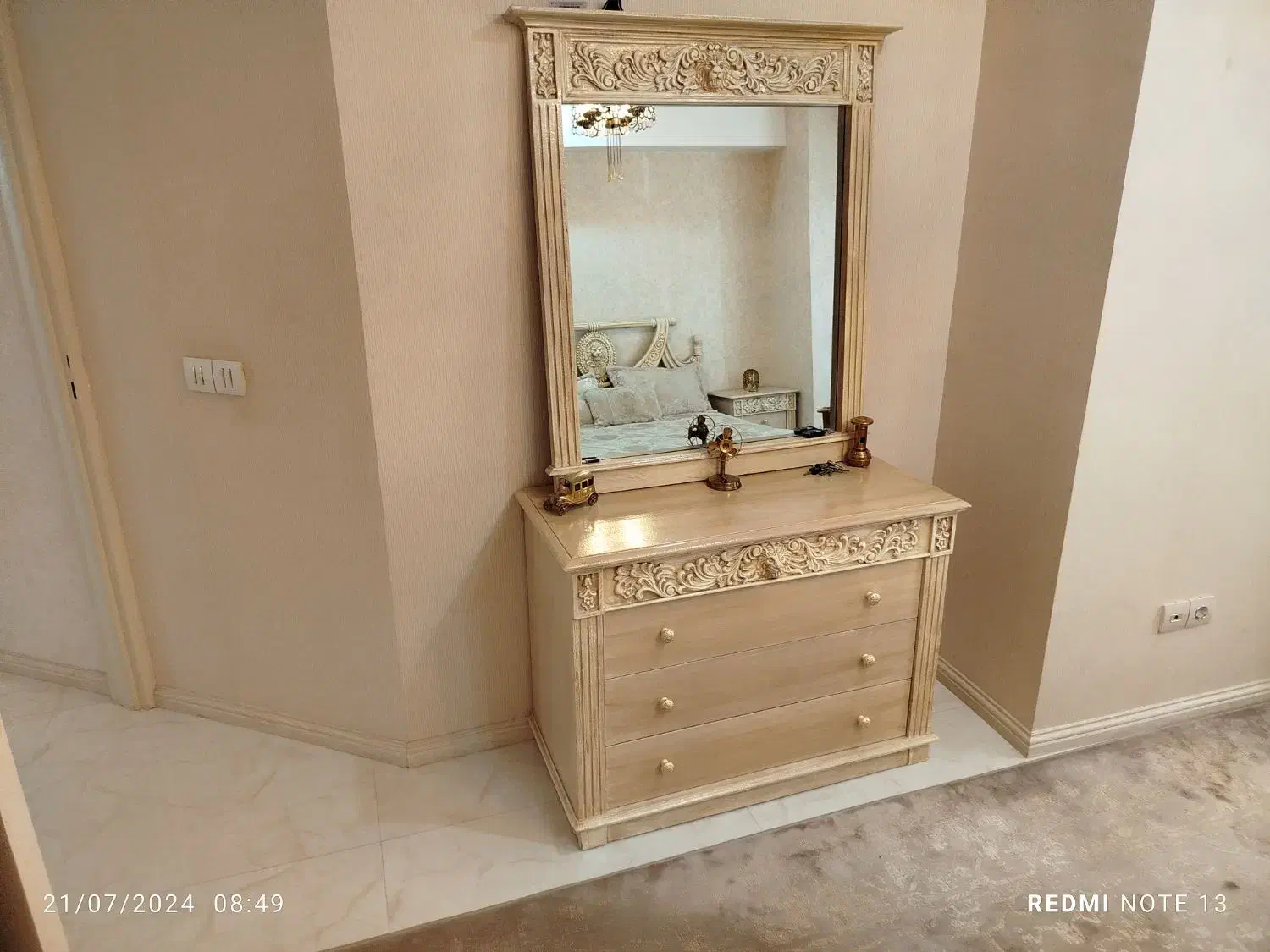 تخت دونفره تمام چوب|تخت و سرویس خواب|سبزوار, مدرس|دیوار