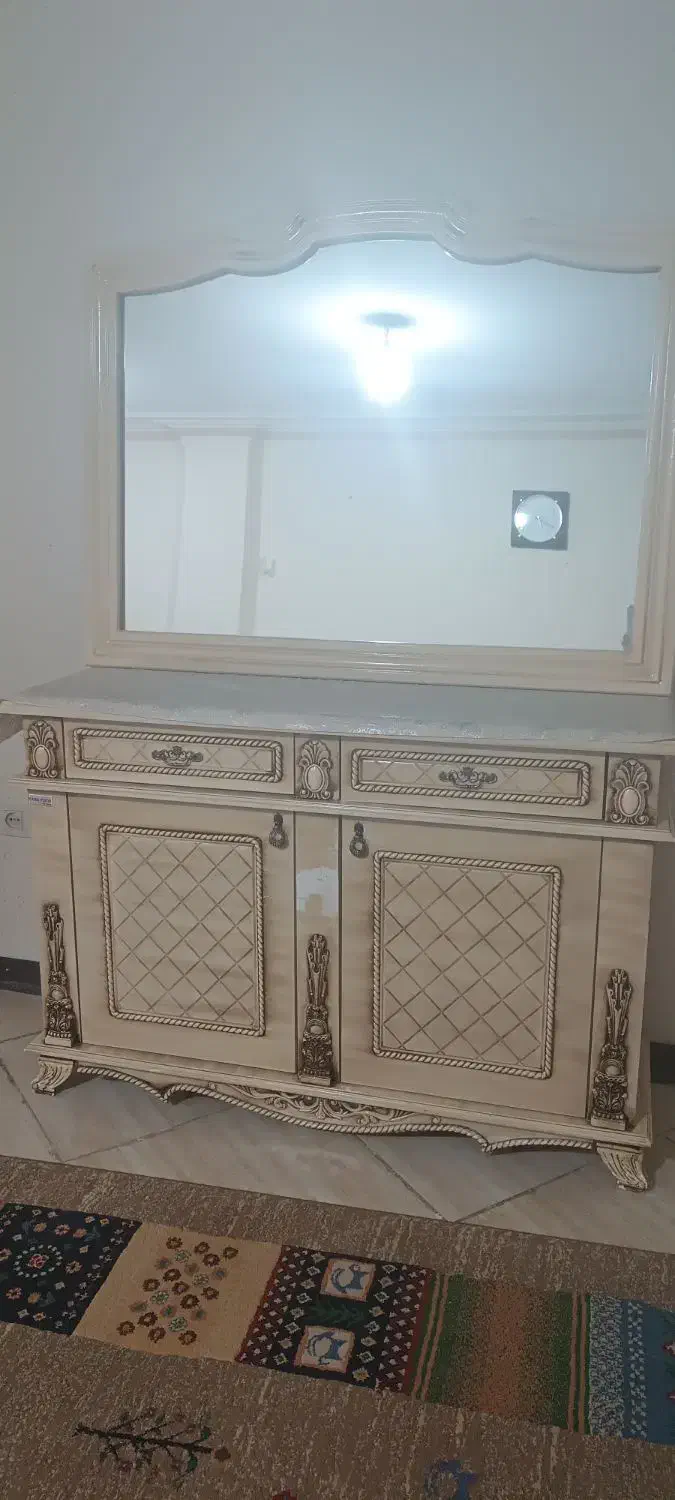 آیینه و کنسول|بوفه، ویترین، کنسول|کرج, گلشهر|دیوار