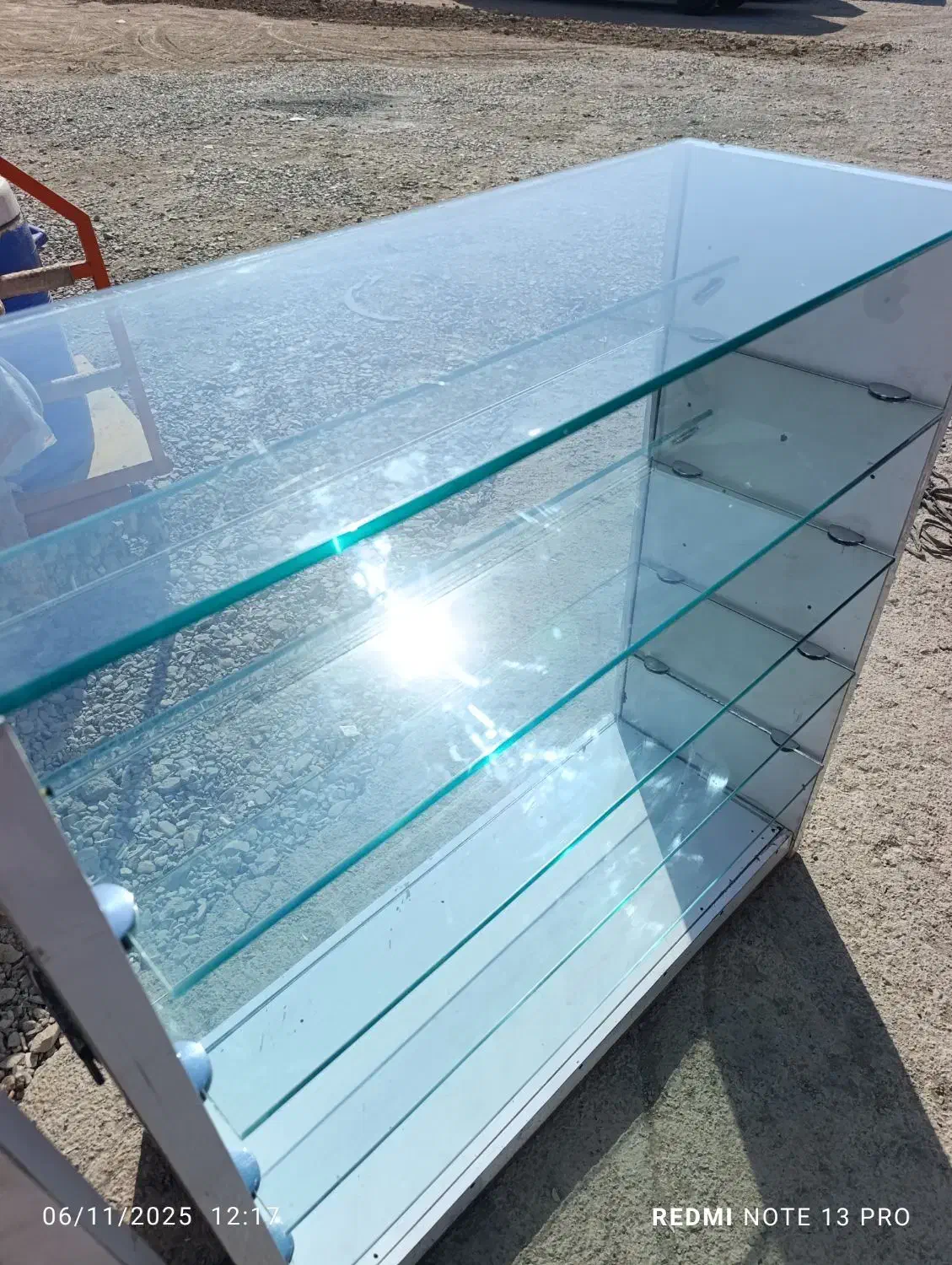 سه عدد ویترین موبایلی و آرایشی و عطر|فروشگاه و مغازه|اسلامشهر, شهرک سعیدیه|دیوار