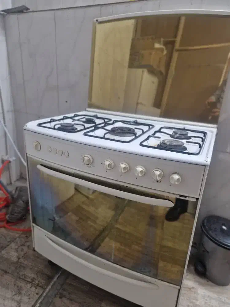 گاز ۵ شعله فردار و کابینت|اجاق گاز و لوازم برقی پختوپز|گرمدره, |دیوار