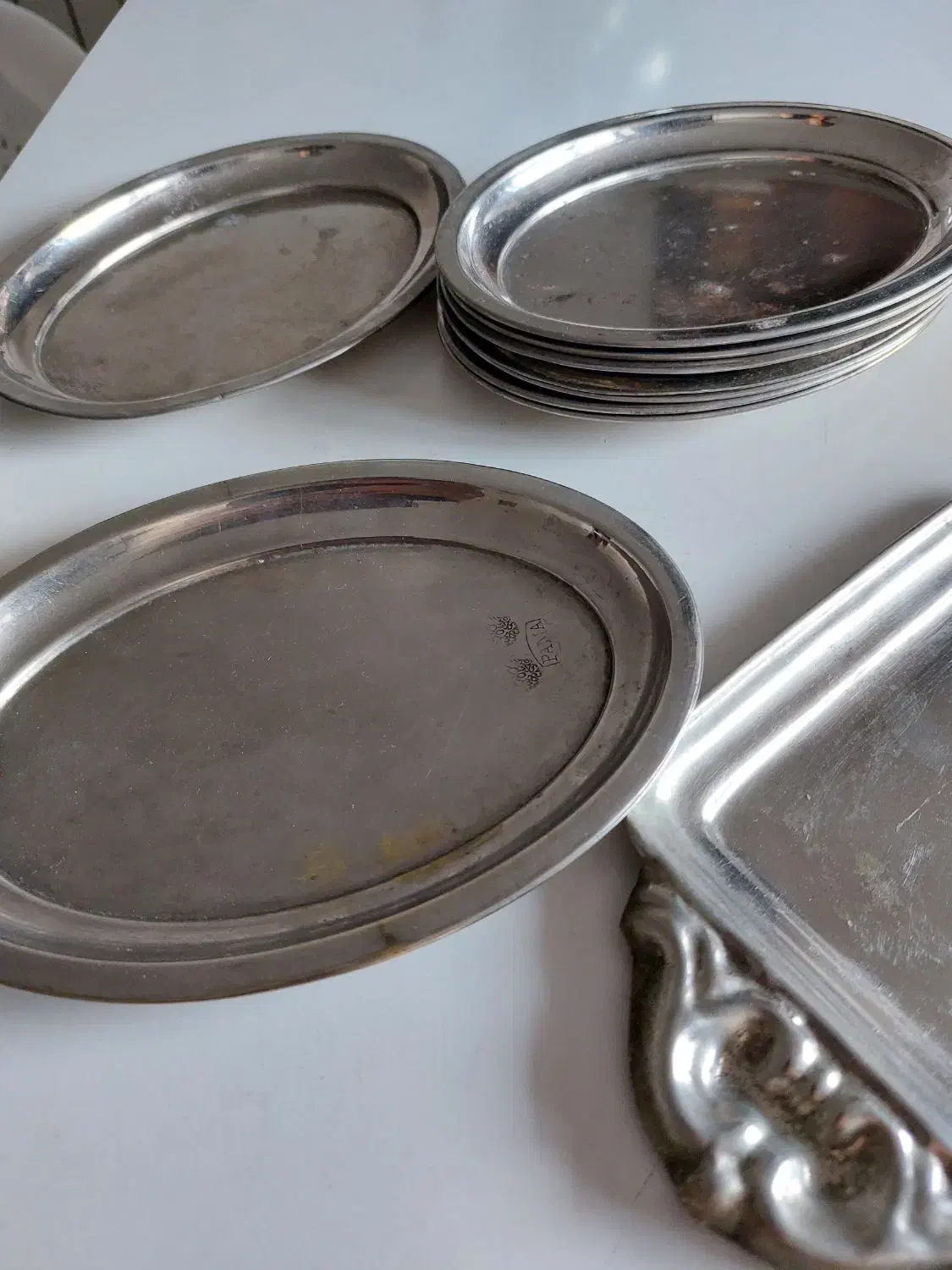 ظروف|کلکسیون اشیاء عتیقه|مشکین‌دشت, |دیوار