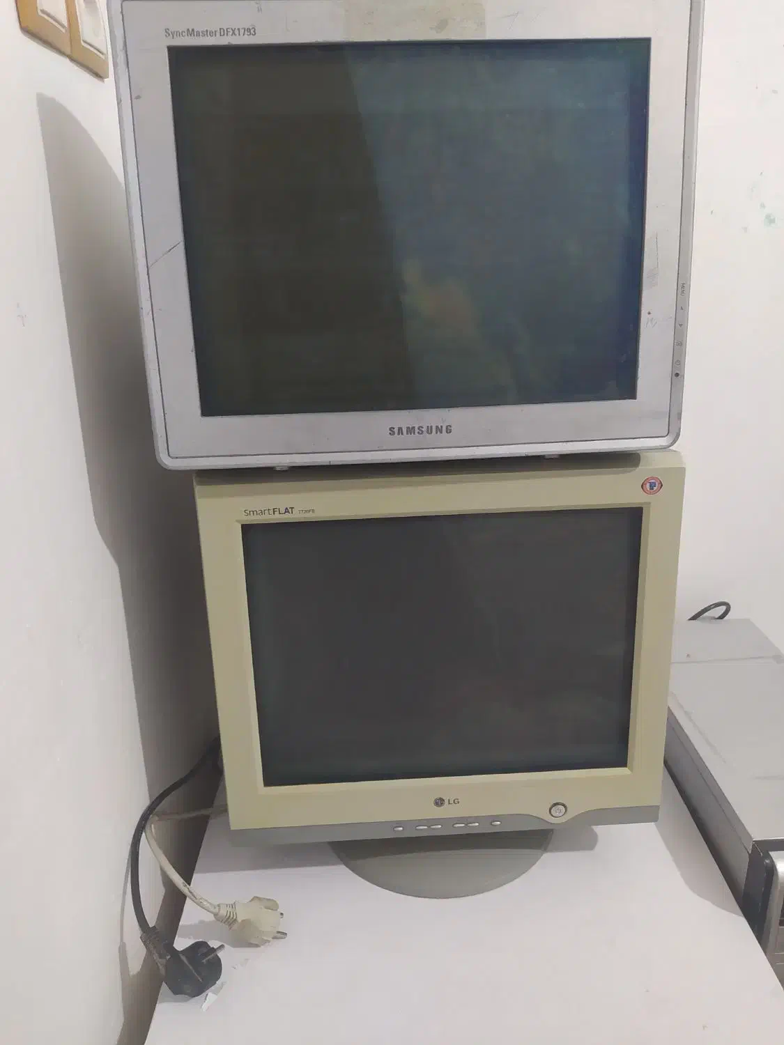 کامپیوتر و کیس|رایانه رومیزی|یاسوج, |دیوار