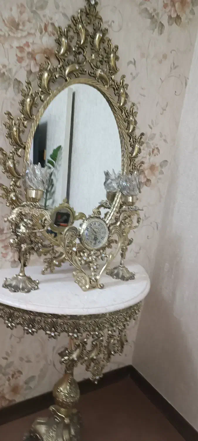 آینه و شمعدان با شمعدان وساعت|صنایع دستی و سایر لوازم تزئینی|قم, کلهری|دیوار