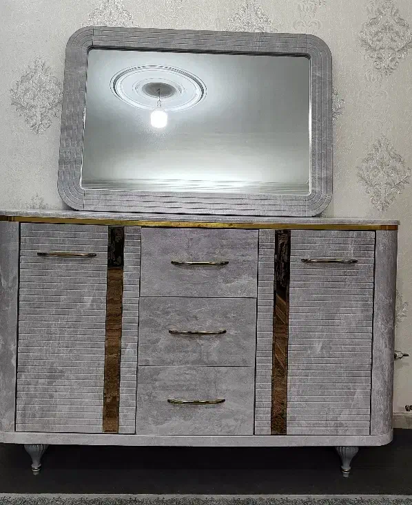 آیینه کنسول وجلومبلی|مبلمان خانگی و میز عسلی|کرج, حیدرآباد|دیوار