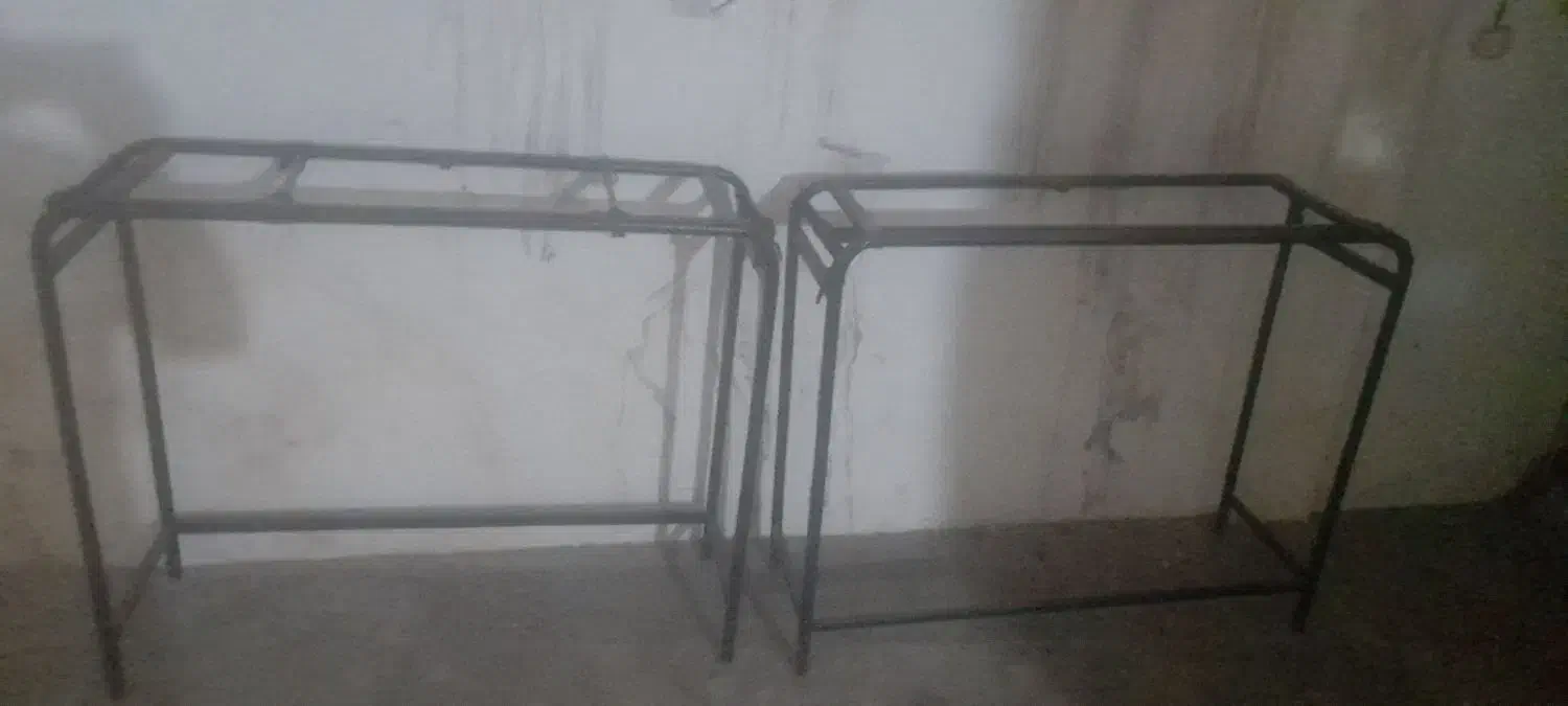 کمرکش اصل کانزا. نیمکت چوبی و آهنی. رگال آهنی|چرخ خیاطی و ریسندگی|اسلامشهر, شهرک مهدیه|دیوار