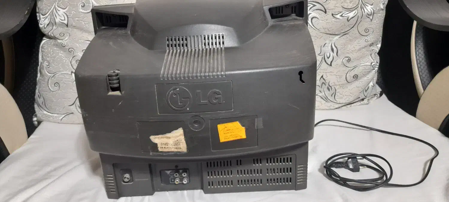 تلویزیون|تلویزیون و پروژکتور|اقبالیه, |دیوار