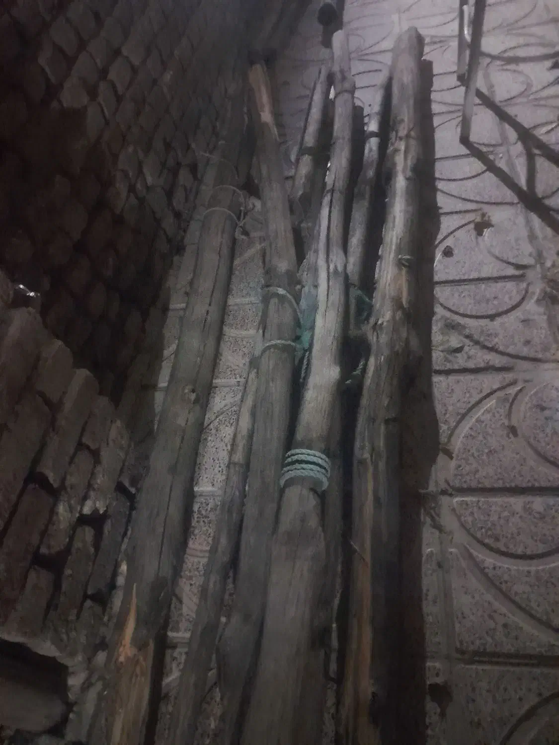 چوب حیاط|مصالح و تجهیزات ساختمان|لاجان, |دیوار