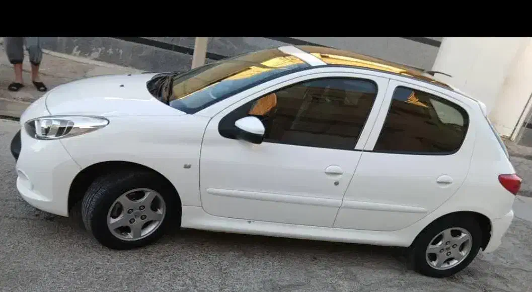 ۲۰۷ سفید مدل ۱۴۰۱|خودرو سواری و وانت|مرودشت, ژیان|دیوار