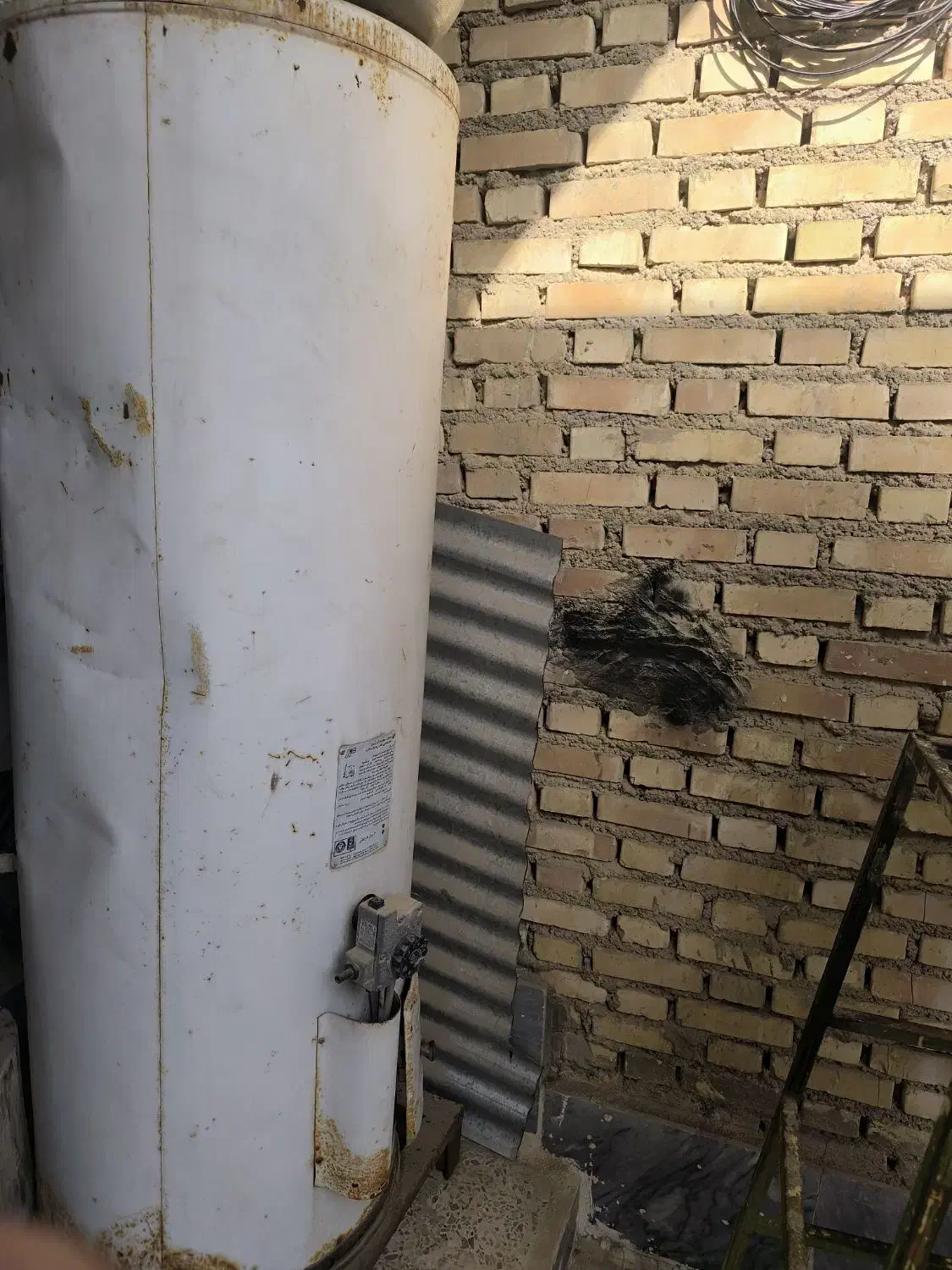 آبگرمکن مخزنی|آبگرمکن، پکیج، شوفاژ|امیدیه, |دیوار