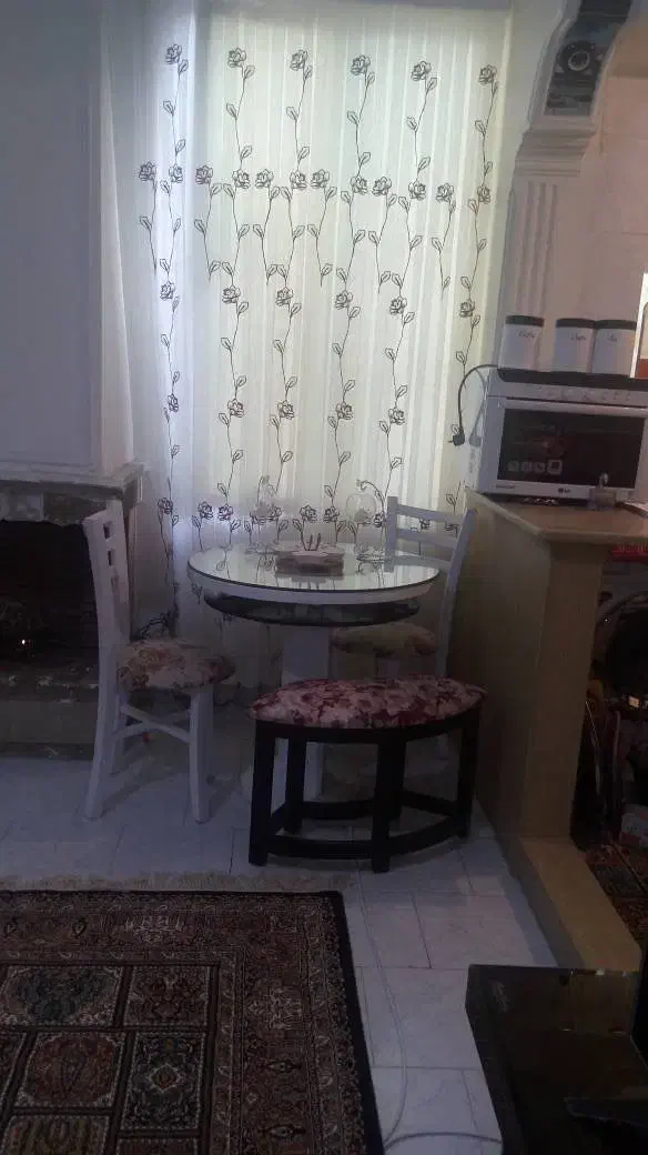 ناهار خوری ۴ نفره|میز و صندلی غذاخوری|تهران, شهرک ولیعصر شمالی|دیوار