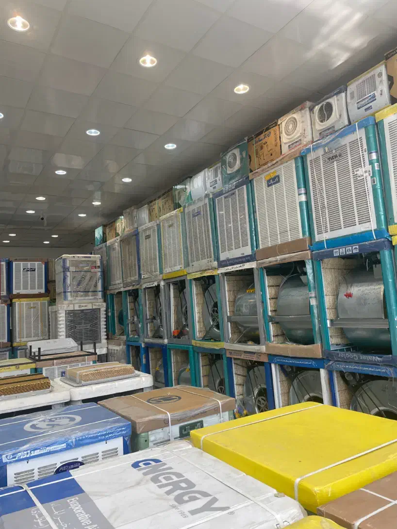 استخدام فروشنده یا کارگر ساده|استخدام بازاریابی و فروش|تهران, امین حضور|دیوار