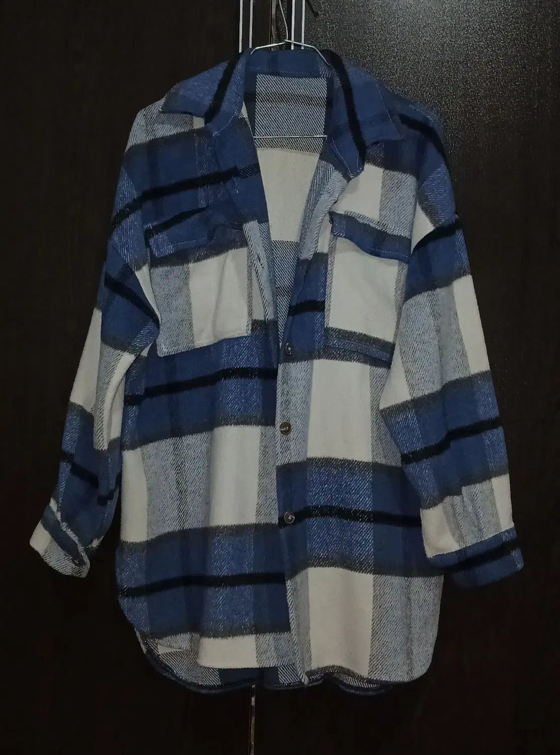 شکت چهار خونه|لباس|رشت, پیرکلاچای|دیوار