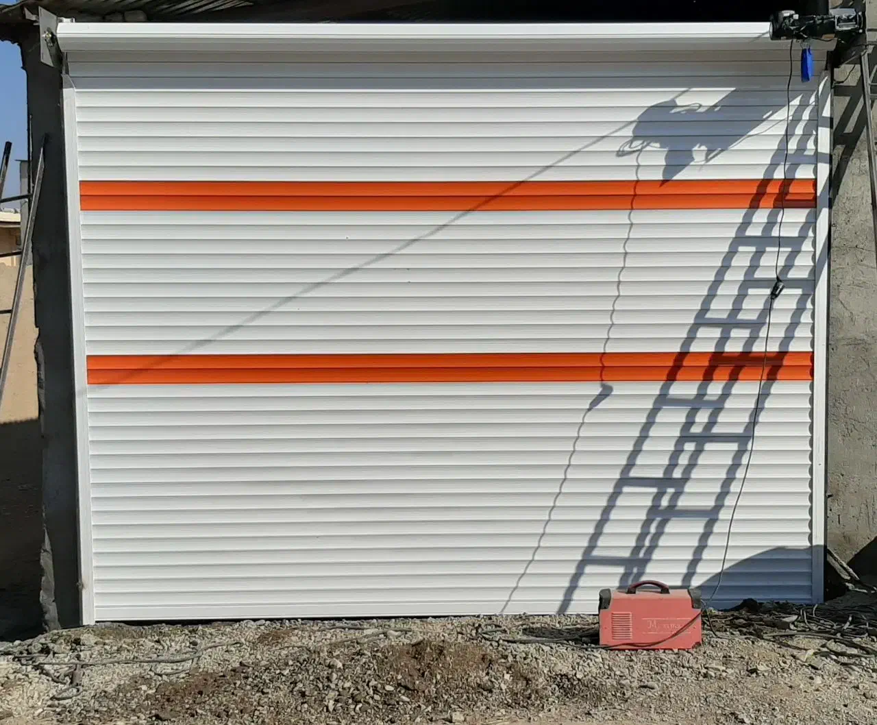 نصب کرکره برقی در پرند ، تعمیر و سرویس کرکره برقی|خدمات پیشه و مهارت|پرند, فاز ۶|دیوار