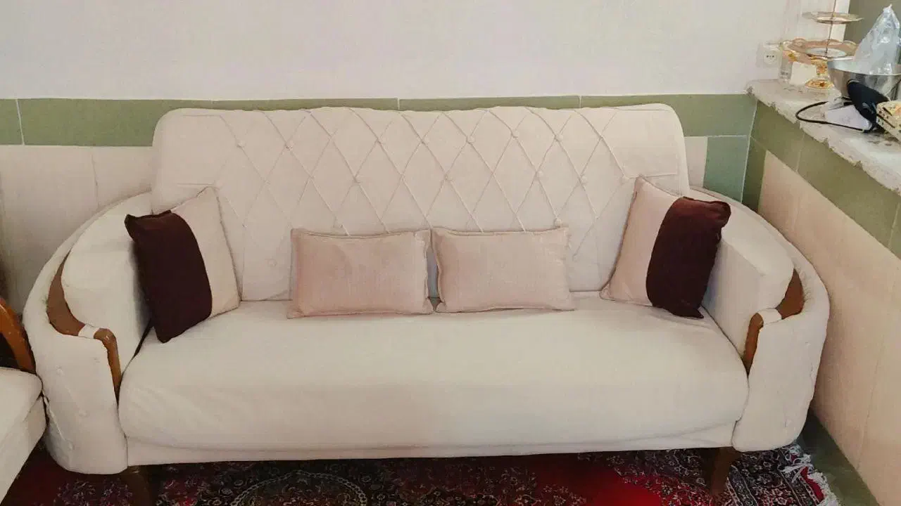 یک دست مبل ۷ نفره چستر|مبلمان خانگی و میز عسلی|بروجرد, |دیوار