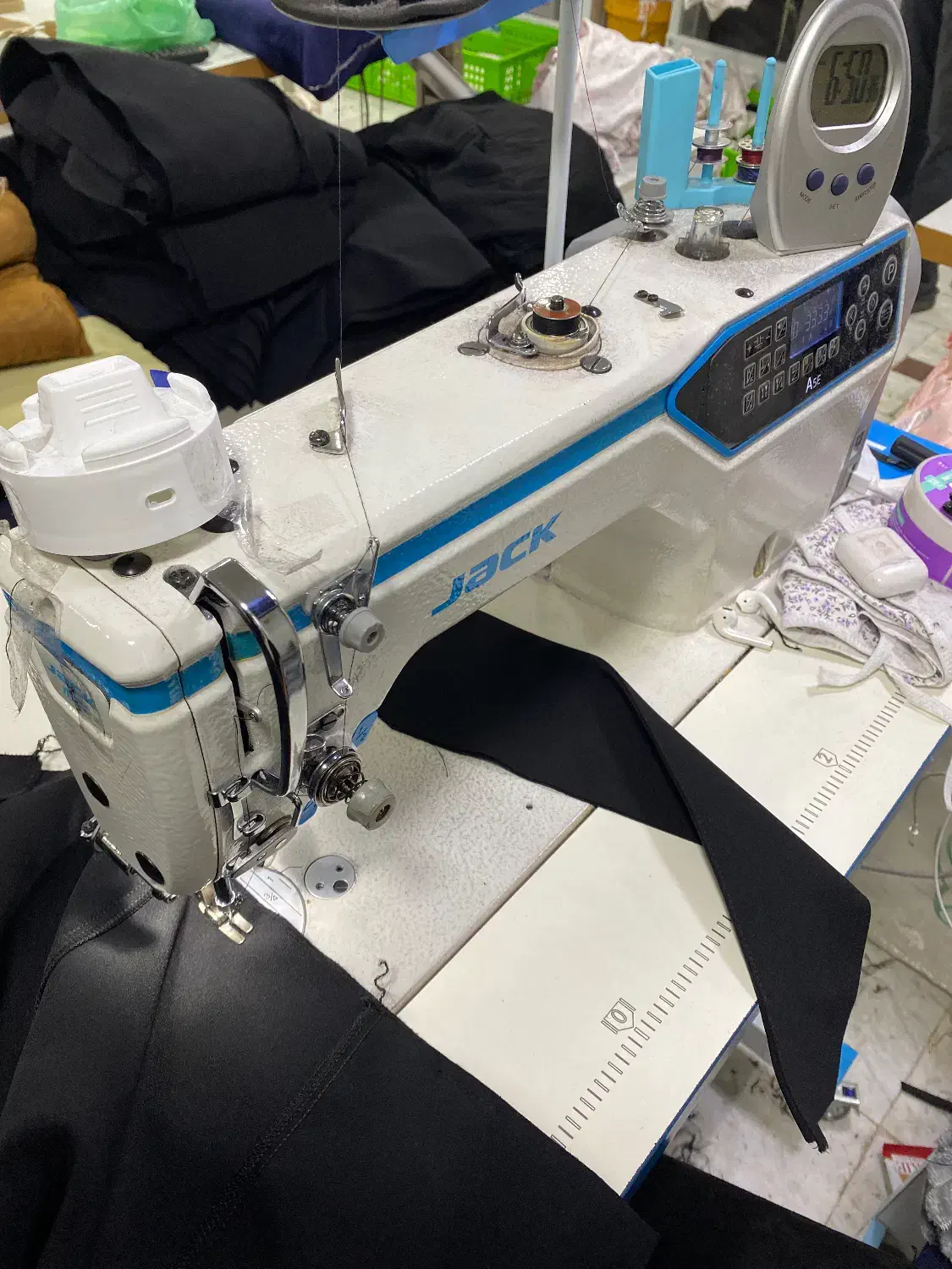 چرخکار و اتو کار|استخدام صنعتی، فنی، مهندسی|قزوین, |دیوار