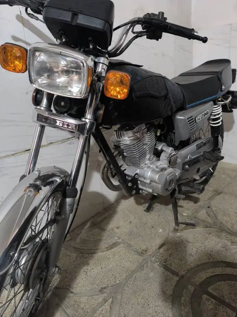 150کبیر5دنده استارتی کاربرات|موتورسیکلت|بروجرد, |دیوار