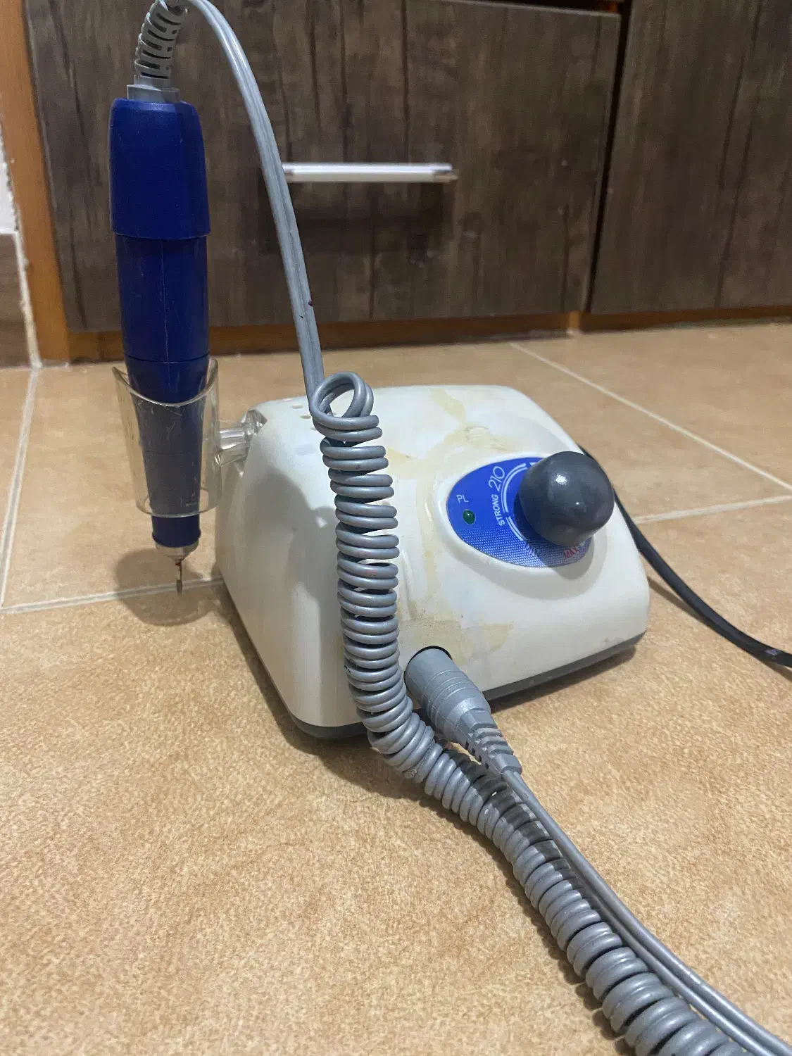 وسایل کاشت ناخن سوهان برقی استرانگ ۲۱۰ اصل کره|آرایشی، بهداشتی، درمانی|رشت, رودباری|دیوار