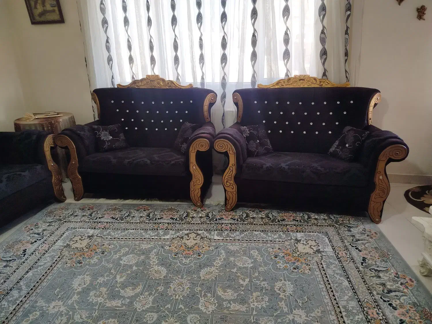 مبل ۹نفره سالم و تمیز|مبلمان خانگی و میز عسلی|شازند, |دیوار