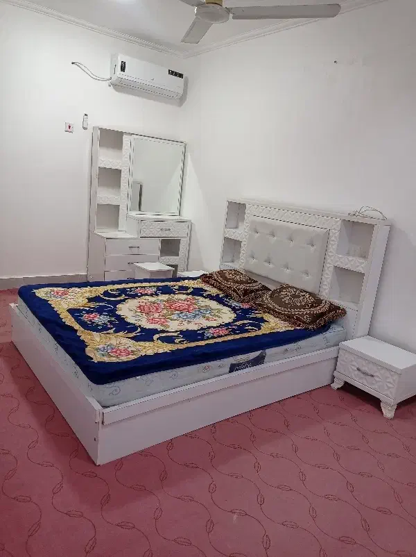 منزل ، سوئیت اجاره ساعتی. روزانه.هفتگی نزدیک بازار|اجارهٔ کوتاه‌مدت آپارتمان و سوئیت|بندر گناوه, |دیوار