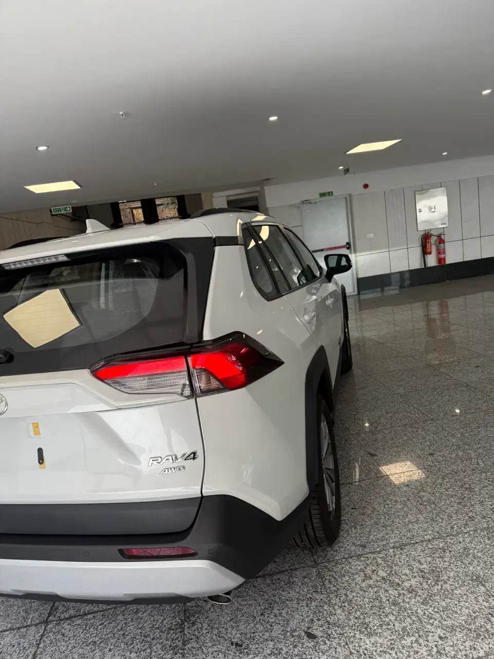 تویوتا رافور 2000دودف|خودرو سواری و وانت|تهران, آجودانیه|دیوار