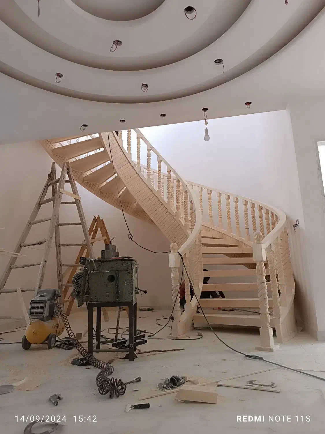 ساخت و نصب انواع سرویس پله|مصالح و تجهیزات ساختمان|تربتحیدریه, حاجی یار|دیوار