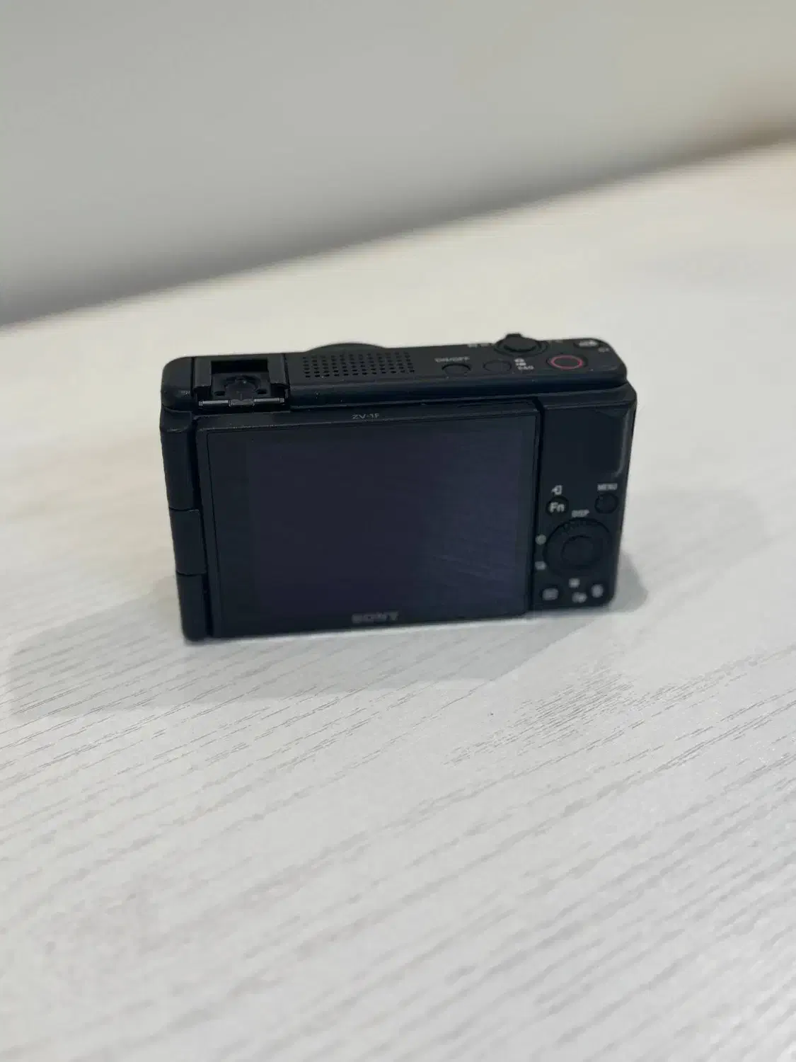 دوربین سونی zv-1f|دوربین عکاسی و فیلم‌برداری|تهران, زعفرانیه|دیوار