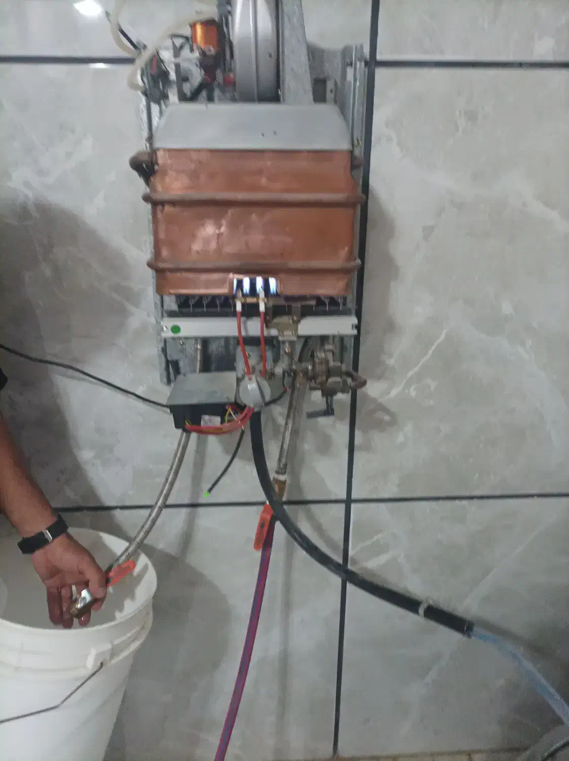 آبگرمکن بوتان B15فن‌دار|آبگرمکن، پکیج، شوفاژ|قزوین, |دیوار