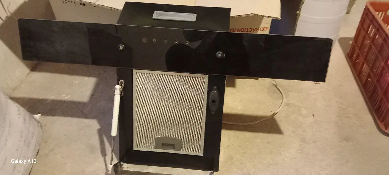 هود ءشپزخانه نو نو اصلا کار نکرده|هود|بازرگان, |دیوار