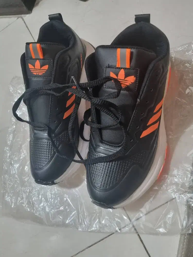 کتونی ادیداس|کیف، کفش، کمربند|تهران, بلوار کشاورز|دیوار