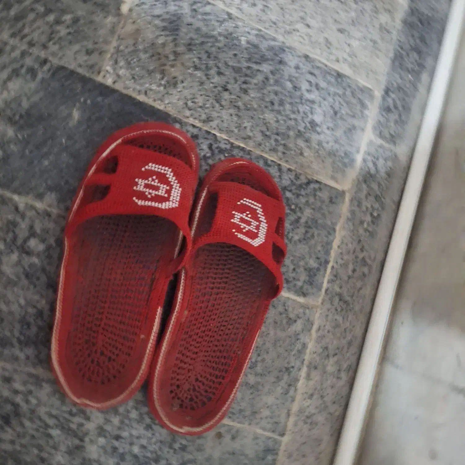 کفش زندان بافت|کیف، کفش، کمربند|گنبد کاووس, |دیوار