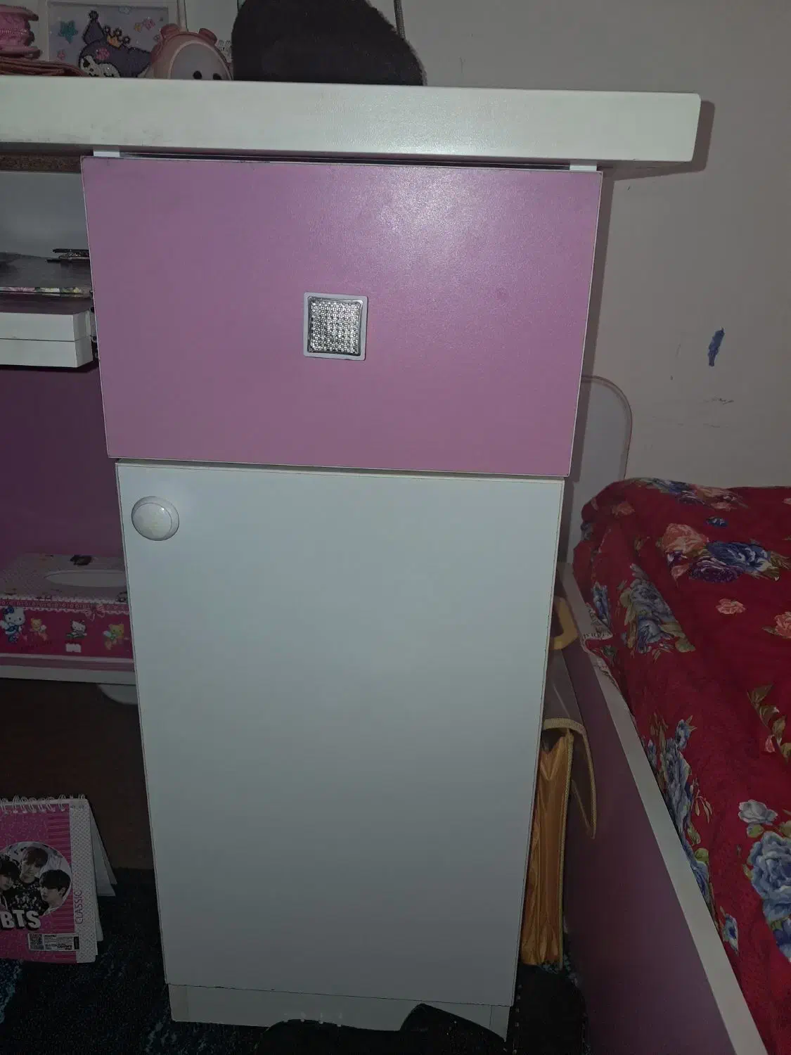 صندلی جک دار و میز|صندلی و نیمکت|اردبیل, |دیوار