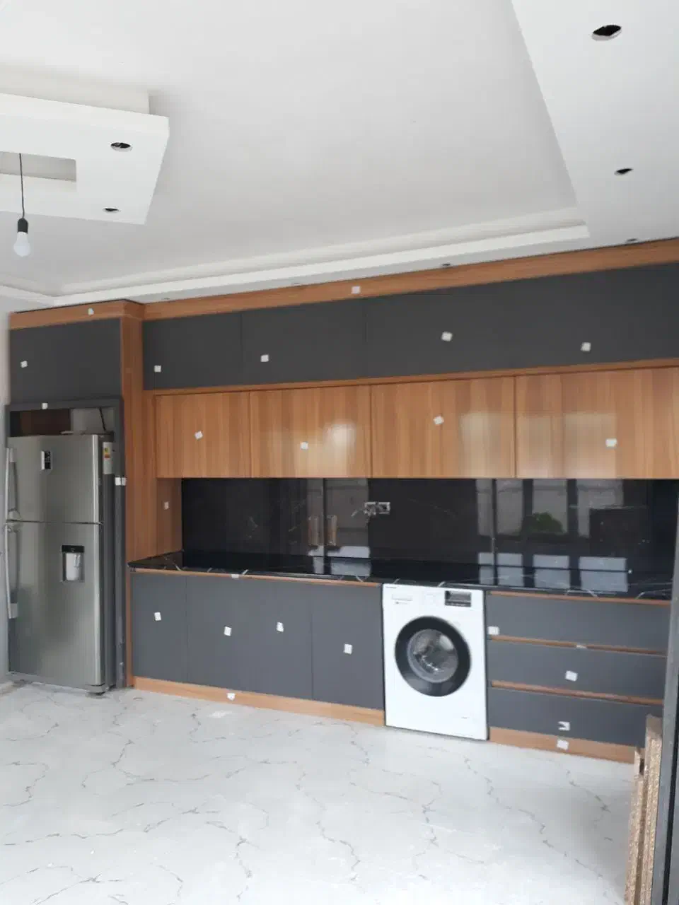 کا بینت جاکفشی و غیره|جاکفشی، کمد، دراور|صومعهسرا, |دیوار