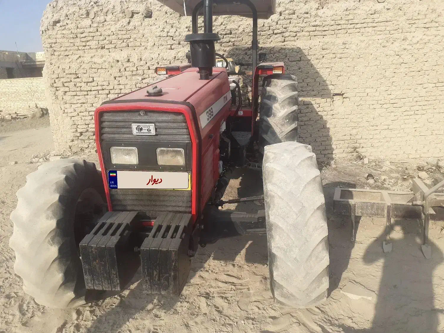 تراکتور ۳۹۹ ۲ دیفرانسیل مدل آخر ۹۸|خودرو سنگین|اصفهان, براآن شمالی|دیوار