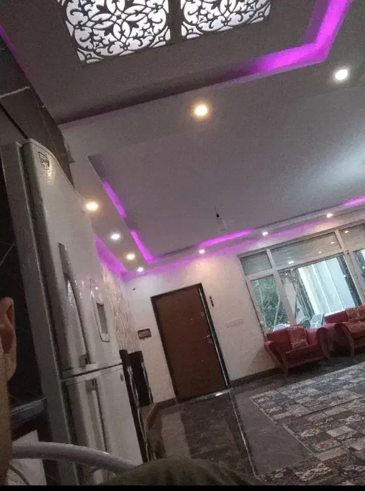 همخانه|اجارهٔ آپارتمان|پرند, فاز ۶|دیوار