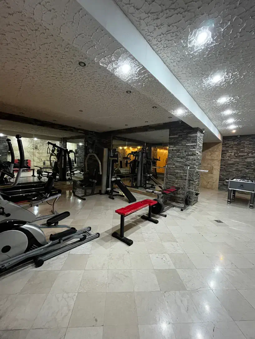 ۲۰۰ متر، فول، کامرانیه