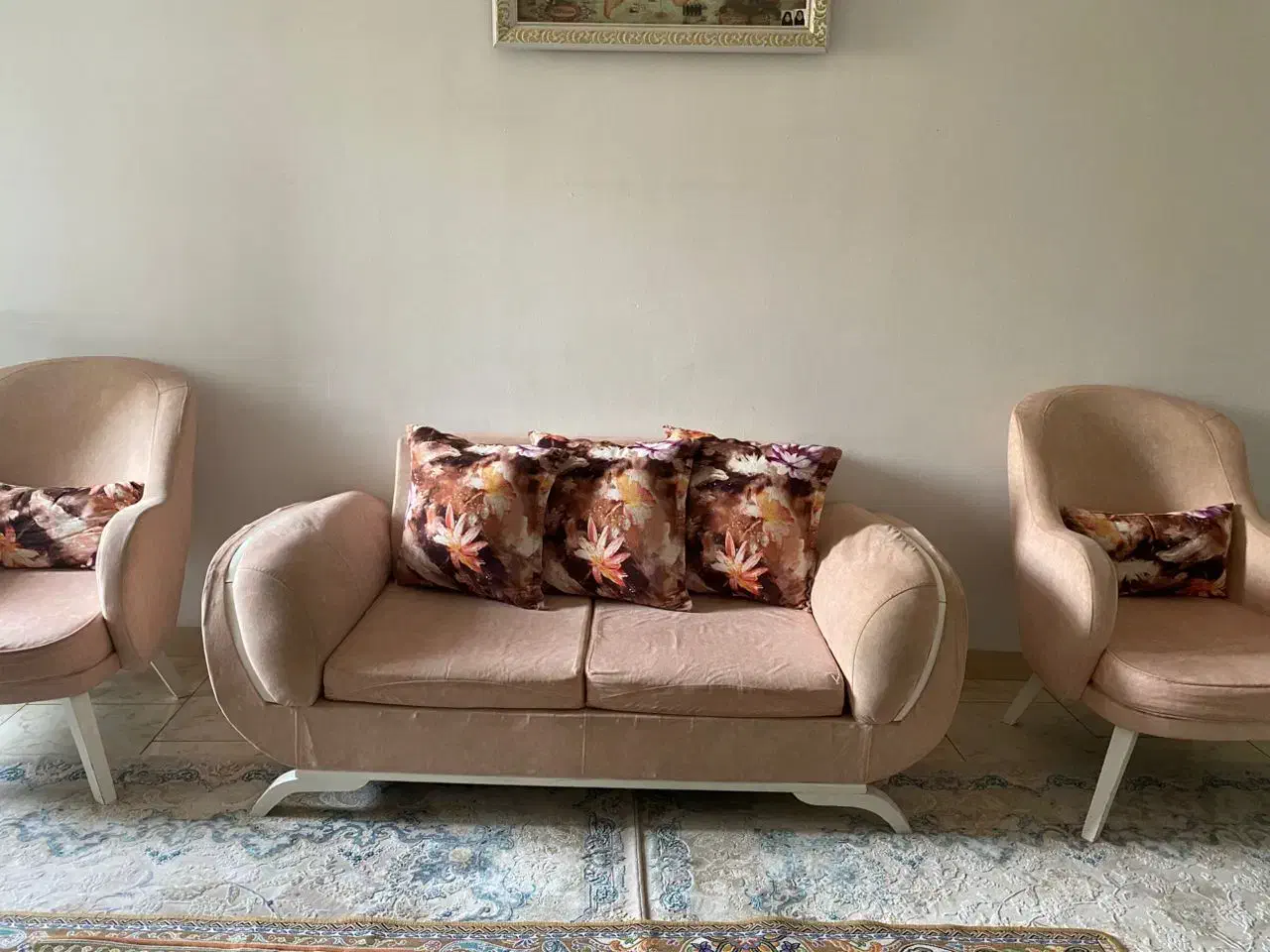 مبل هفت نفره|مبلمان خانگی و میز عسلی|ری, علایین|دیوار