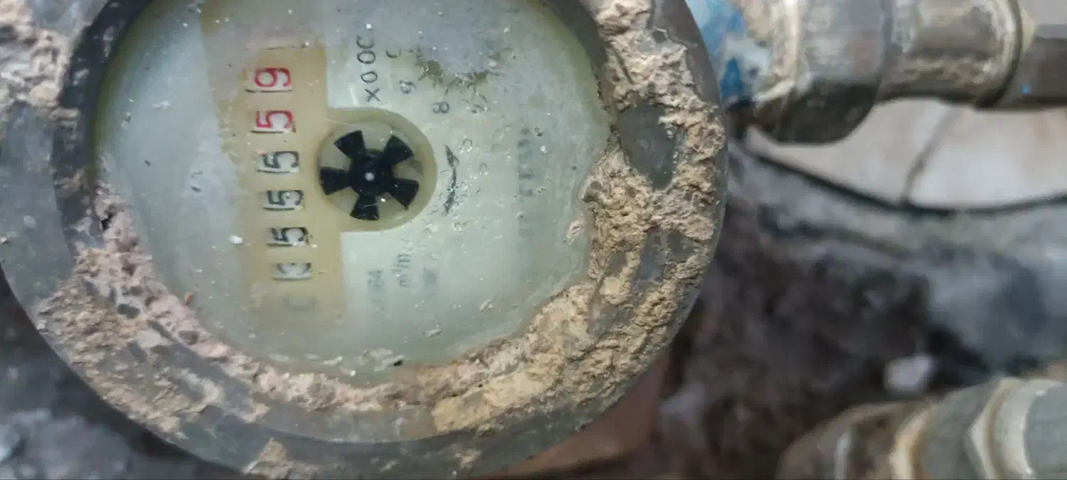 کنتور سرقت رفته. جهت پیدا کردن مژگانی داده میشود|اشیا|کوهدشت, |دیوار