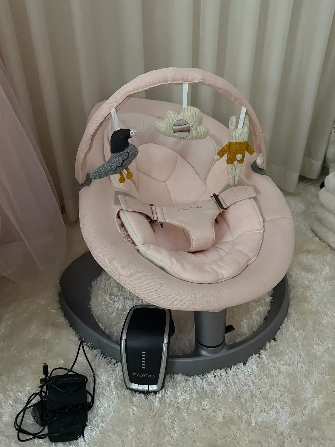 گهواره برقی مارک نونا همراه با موتور برقی چرخشی|کالسکه و لوازم جانبی|کرج, شهرک بنفشه|دیوار