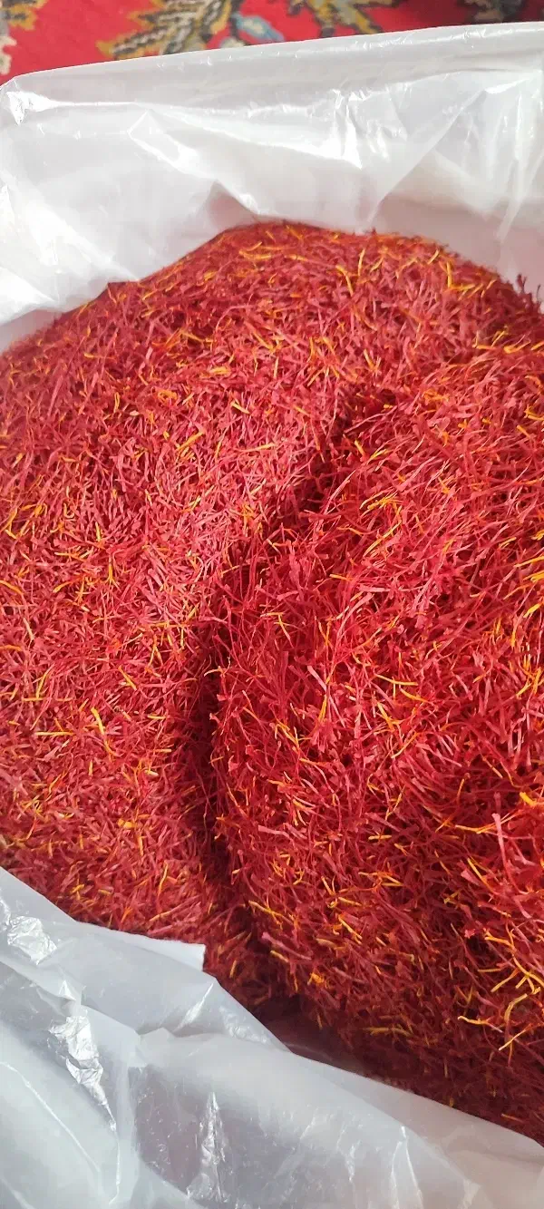 زعفران  بدون واسطه از کشاورز|خوردنی و آشامیدنی|رشت, منظریه|دیوار