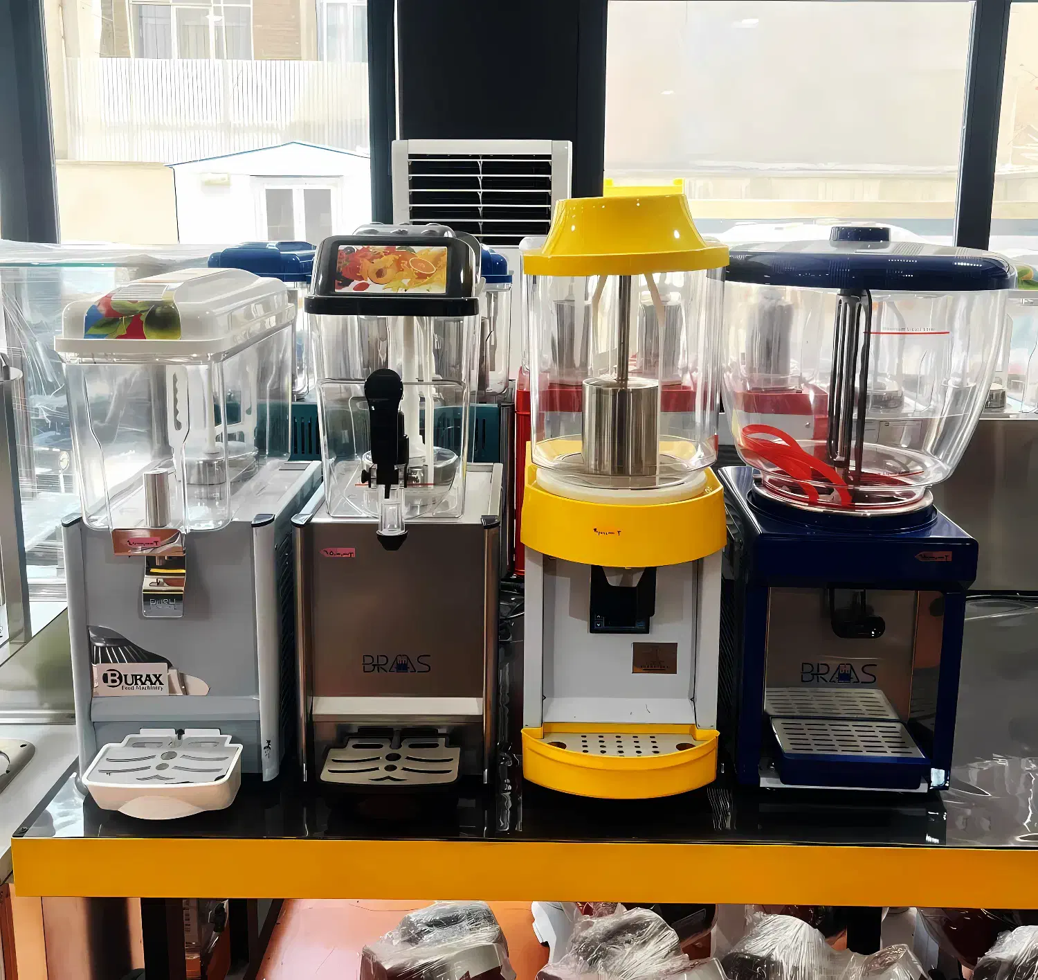 دستگاه شربت سرد کن ، آبمیوه ساز صنعتی خنک کن قسطی|کافی‌شاپ و رستوران|کرمانشاه, |دیوار