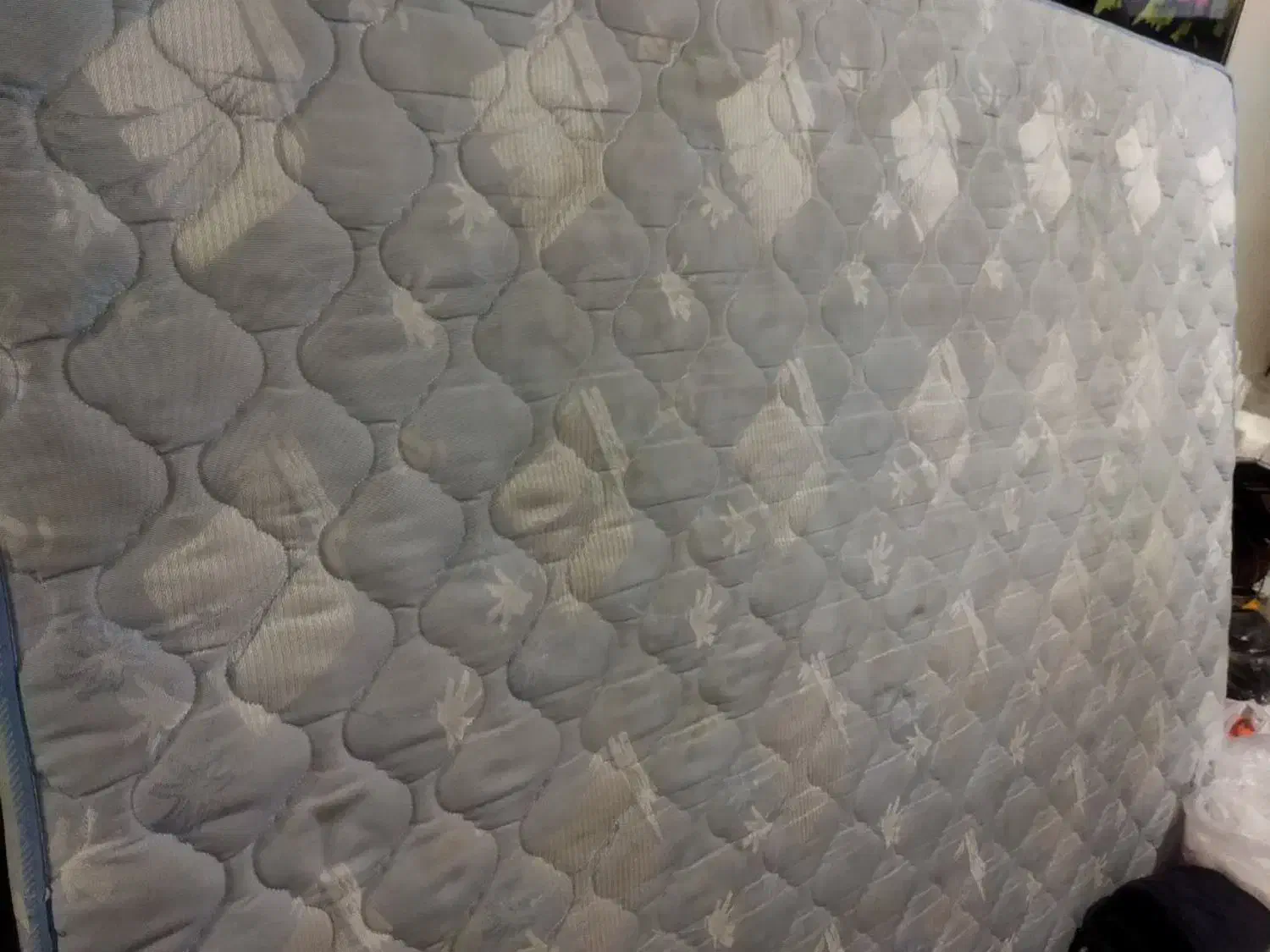 تشک رویال طبی|تشک تختخواب|شاهینشهر, سعدی شمالی|دیوار