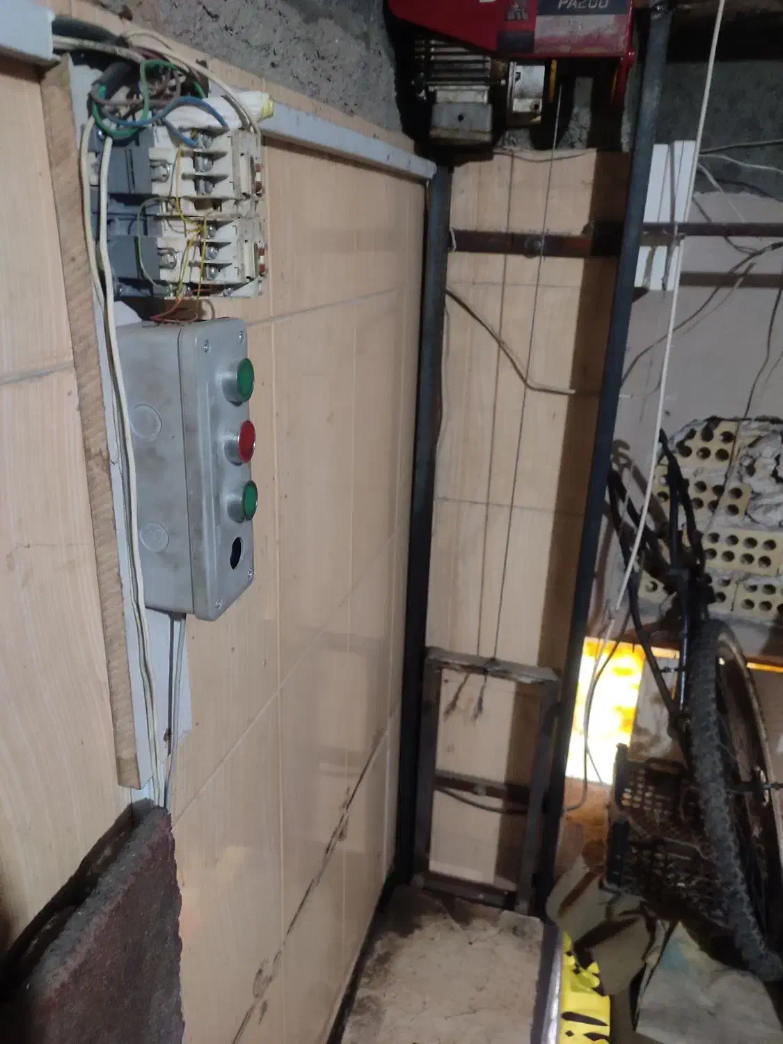 بالابر کوچک وینچ|ماشین‌آلات صنعتی|مشهد, زیبا شهر|دیوار