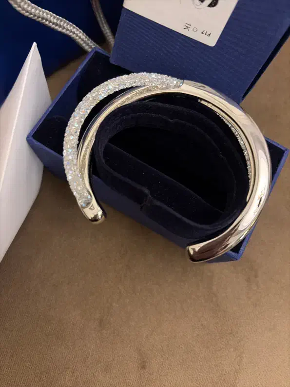 دستبند نو سواروفسکی اصل|جواهرات|تهران, الهیه|دیوار