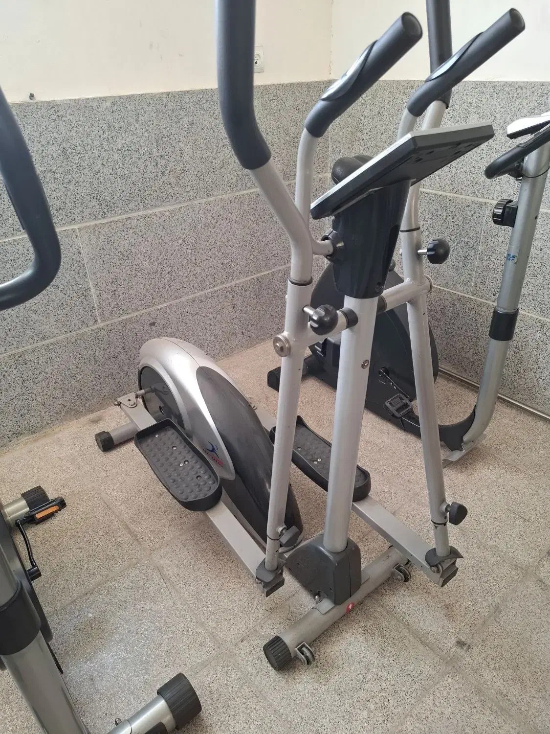 دوچرخه ثابت|تجهیزات ورزشی|اصفهان, شهرک زاینده رود|دیوار