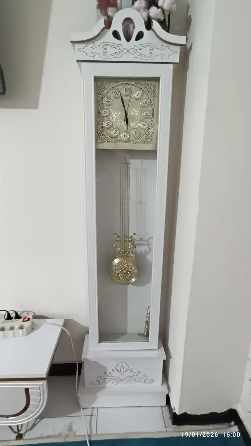 ساعت ایستاده در حد نو|ساعت دیواری و تزئینی|اندیشه, اندیشه فاز ۱|دیوار