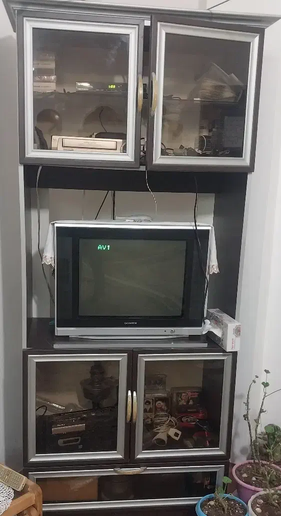 تلویزیون و زیر تلویزیونی قدیمی|تلویزیون و پروژکتور|کلاردشت, |دیوار