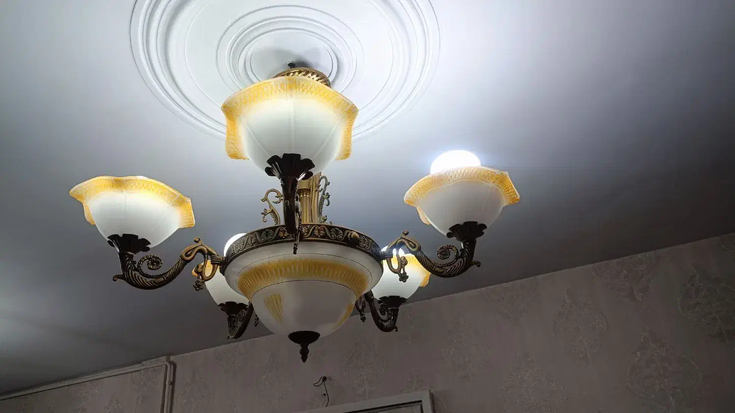 لوستر|لوستر و چراغ آویز|مشکیندشت, |دیوار